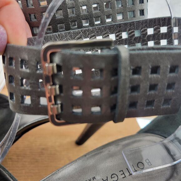 Bottega Veneta Heels Wide Cutout Ankle Cuff Metallic Pewter Silver Leather 6.5 - Picture 2 of 13